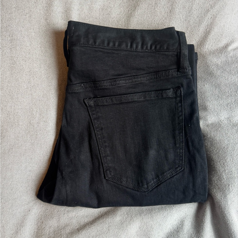 NWOT - Banana Republic Black Traveler Slim Jeans 31x32